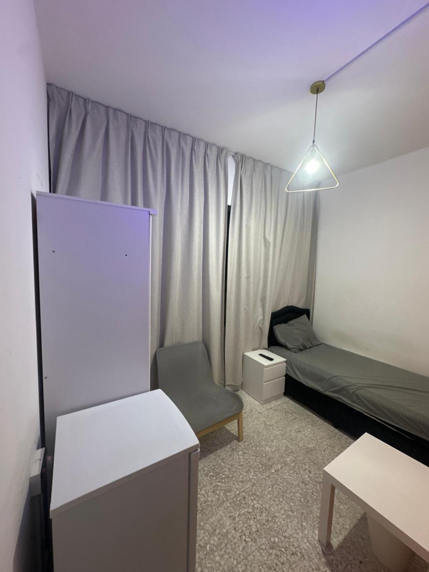 Auberge de jeunesse Tourist Club 01 *